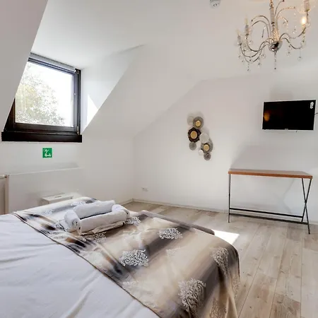 Cosy With Terrace Apartment